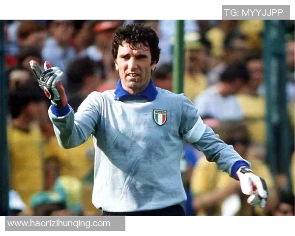 后卫足球明星高清截图集锦展现顶级防守技巧与风采